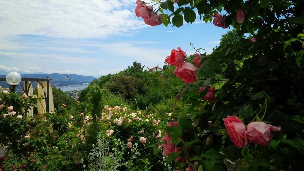 Lo Chalet Sul Golfo La Spezia Exterior photo